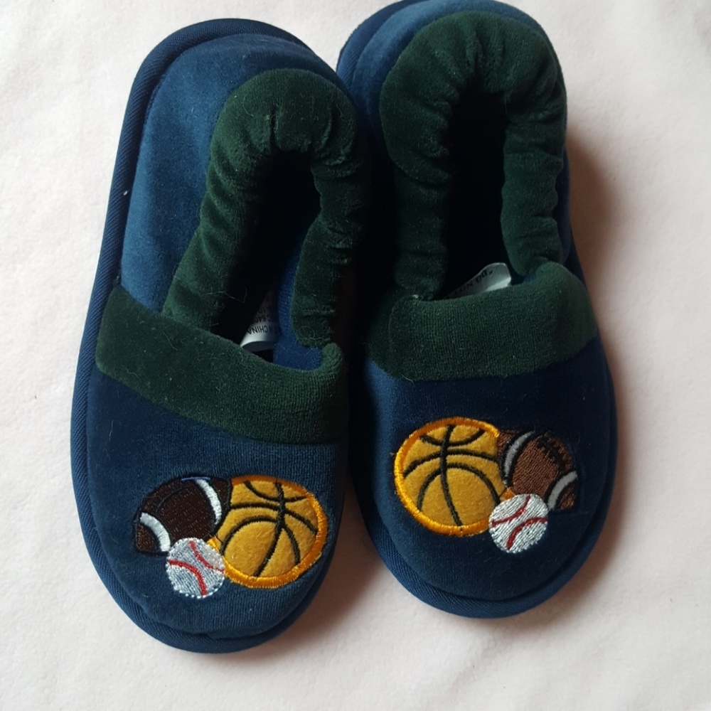 NWT Stride Rite Boys Sports Slippers sz. 9/10